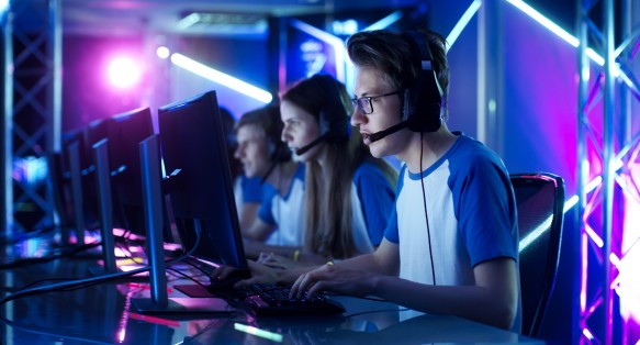 Using Esports as a Bridge Between Gaming and Education